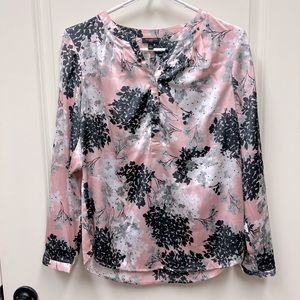 NWOT Talbots Petites Pink Silky Floral Blouse Top SP
